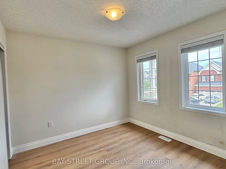 7735 Shadbush Ln — Photo 10