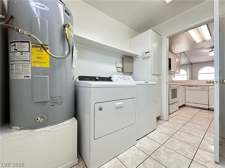 1800 Edmond St #227 — Photo 15