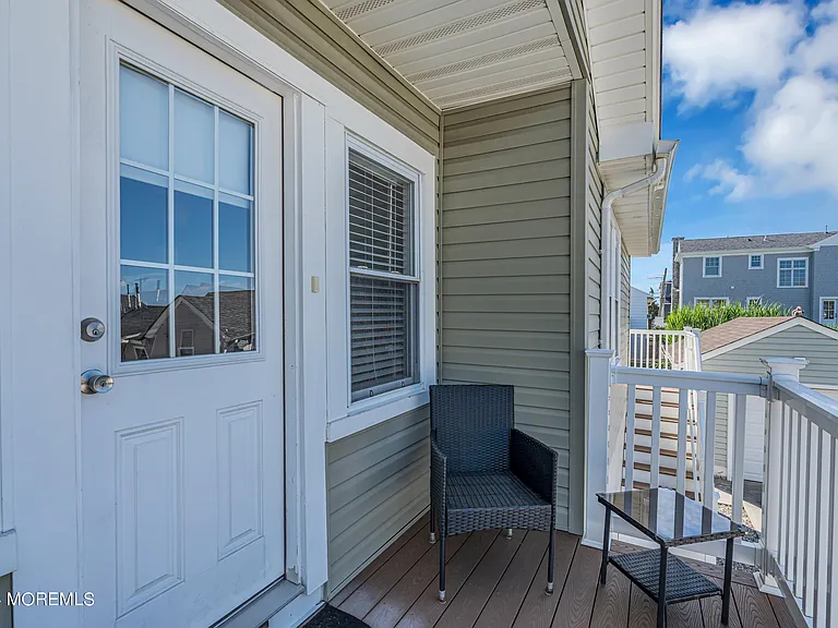 10 Pershing Ave #FRONT — Photo 14