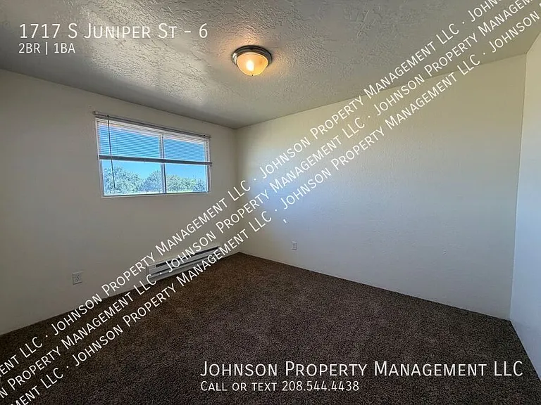 1717 S Juniper St #6 — Photo 9