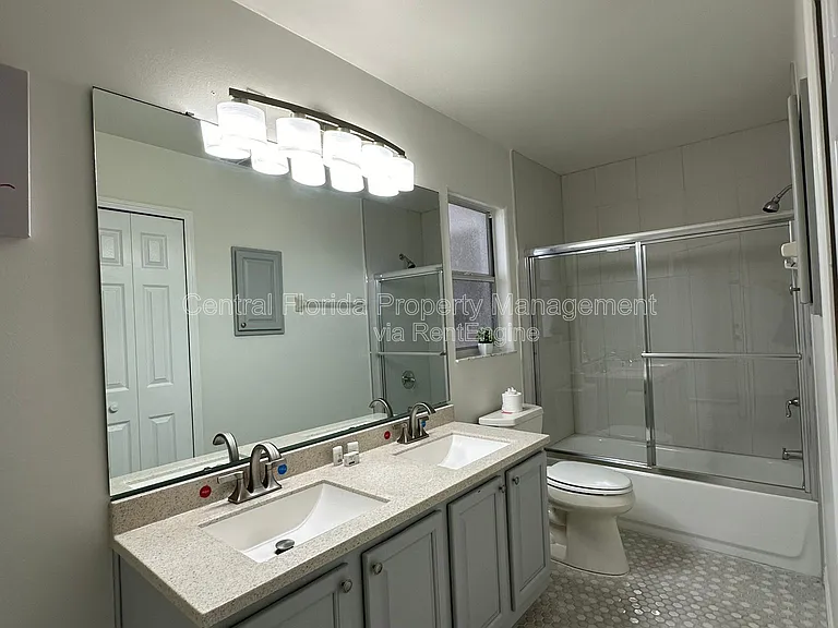 1009 Lake Davenport Blvd — Photo 26