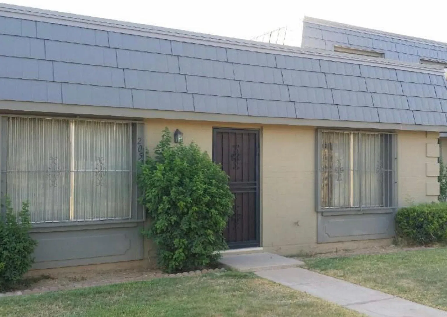 2051 W Pierson St — Photo 1