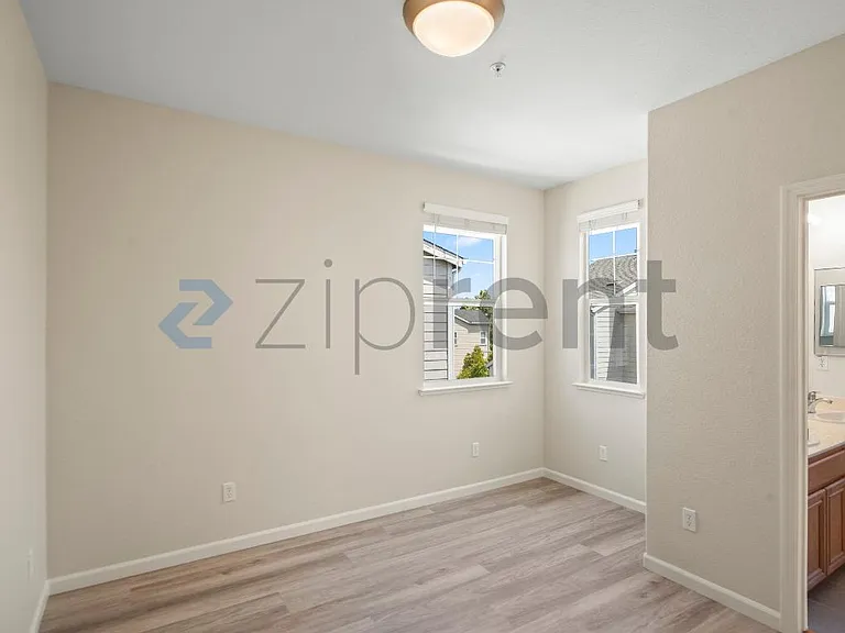 1611 Summer Ln — Photo 25