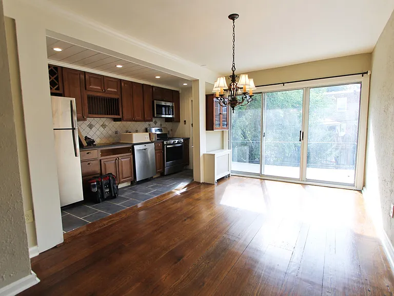 346 E Meehan Ave — Photo 15