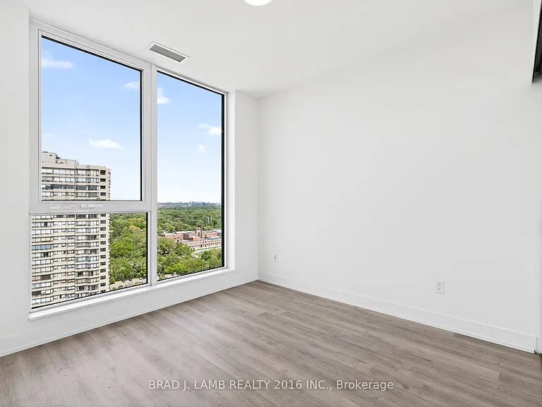 25 Cordova Ave #Penthouse 14 — Photo 10