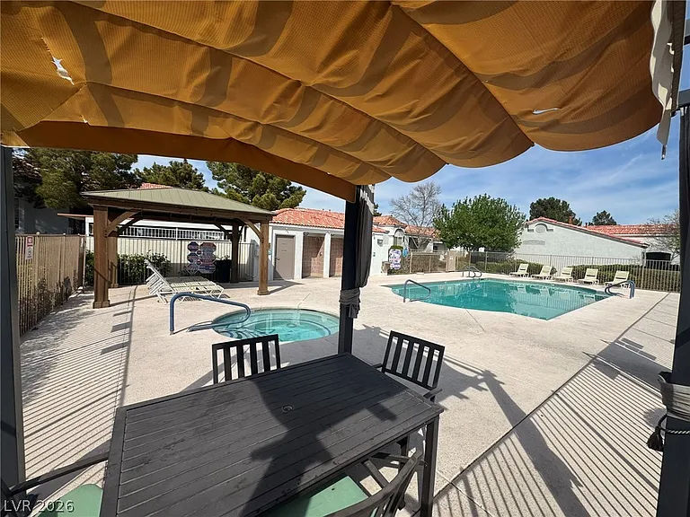8772 Bridgeport Bay Ave — Photo 31