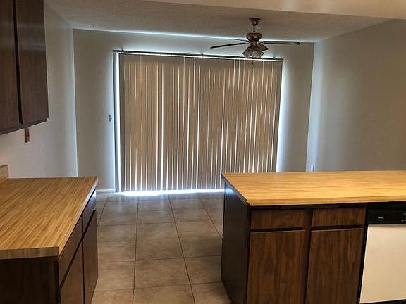 5th image of 2309 Lindsey Ct APT B