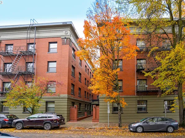 2109 NW Irving St Unit 108, Portland, OR 97210