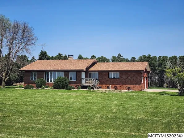 24184 210th St, Rockford, IA 50468