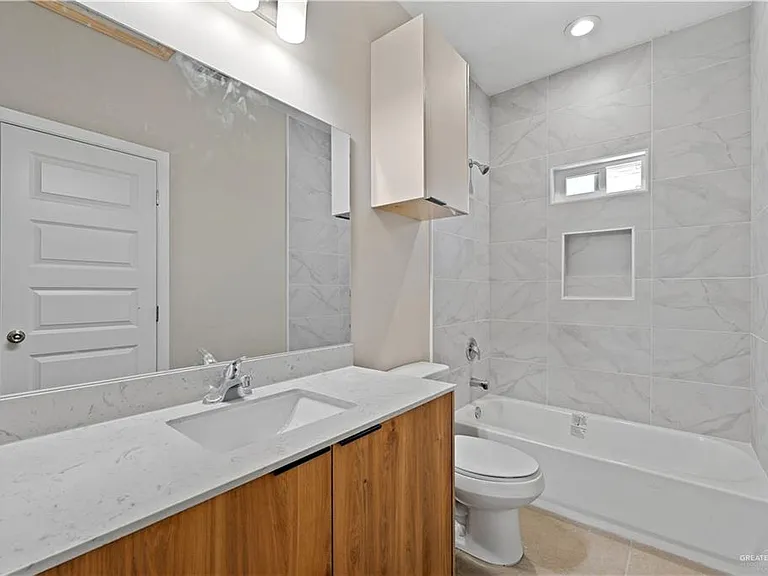 307 W Campeche Ave #4 — Photo 9