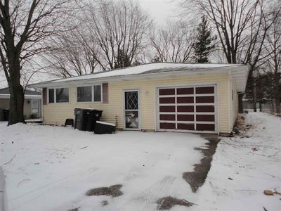 303 E Maple Grv, Syracuse, IN, 46567