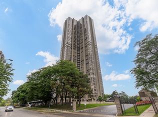 2045 Lake Shore Blvd W #2410, Toronto, ON M8V2Z6