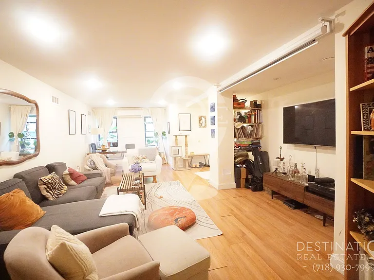 446 Bergen St #1L — Photo 11
