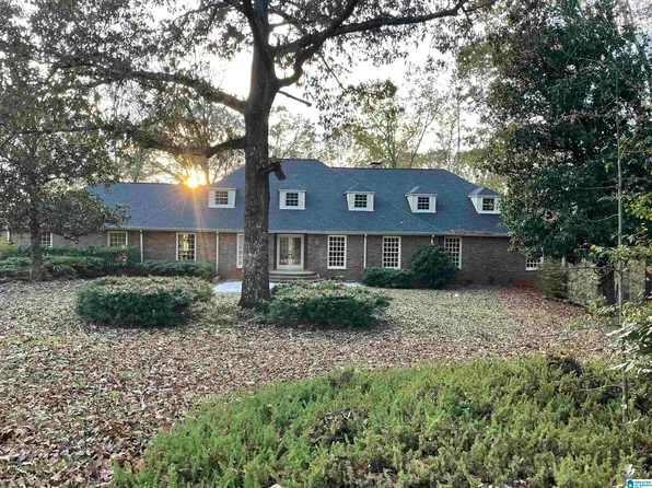 2217 Lang Cir, Sylacauga, AL 35150