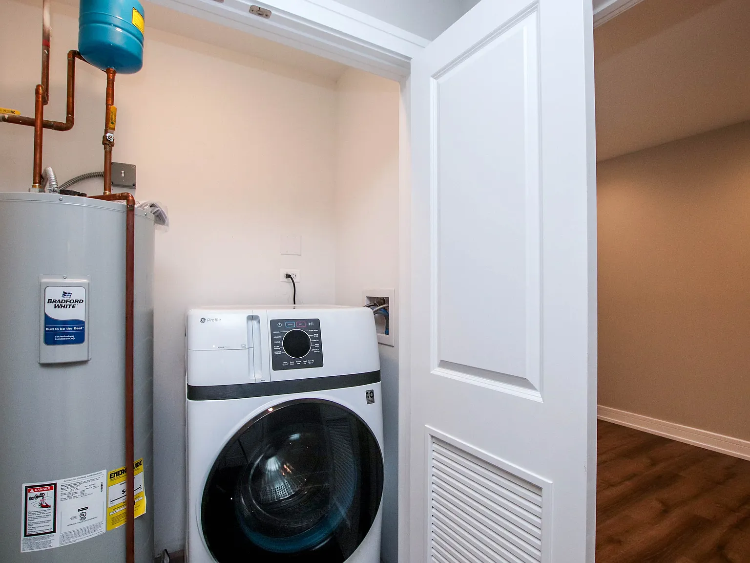 1 bed, $1,900 — Photo 3