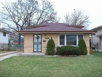 14741 Langley Ave photo 1