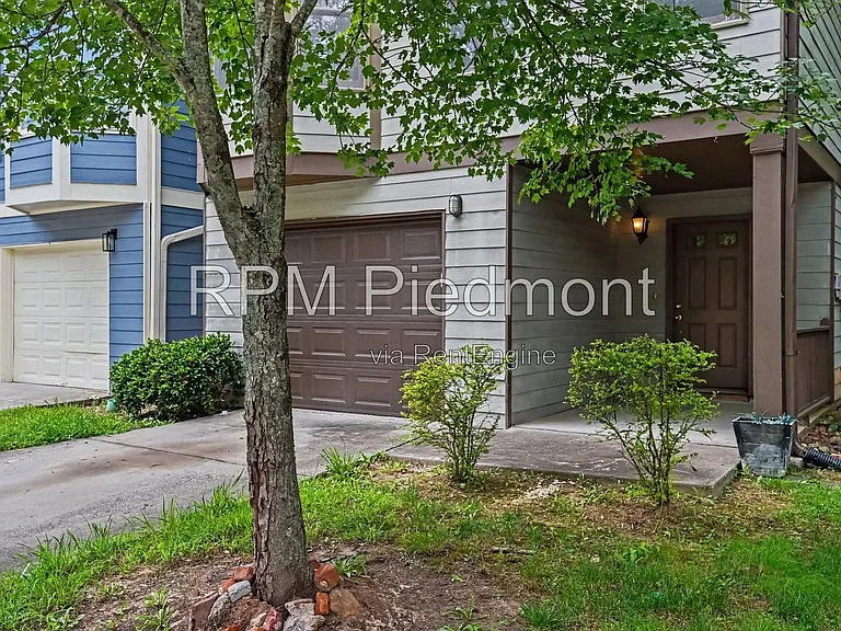 740 Prince Pl NW — Photo 5