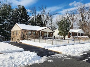 250 N Maple St, Elizabethtown, PA 17022