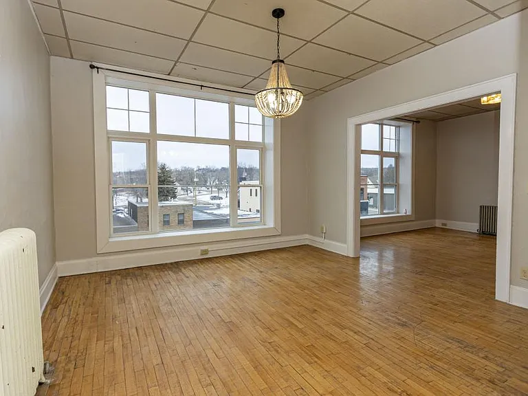 16 1/2 Minnesota Ave E #9 — Photo 3