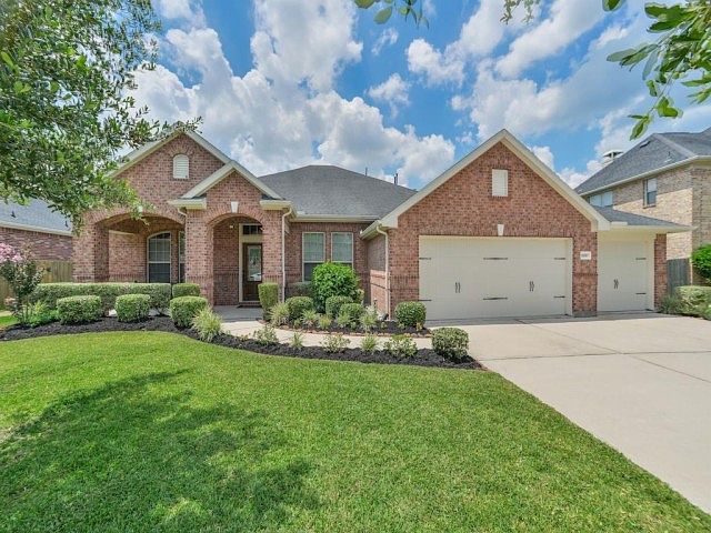 1st image of 28507 Woodlark Dr