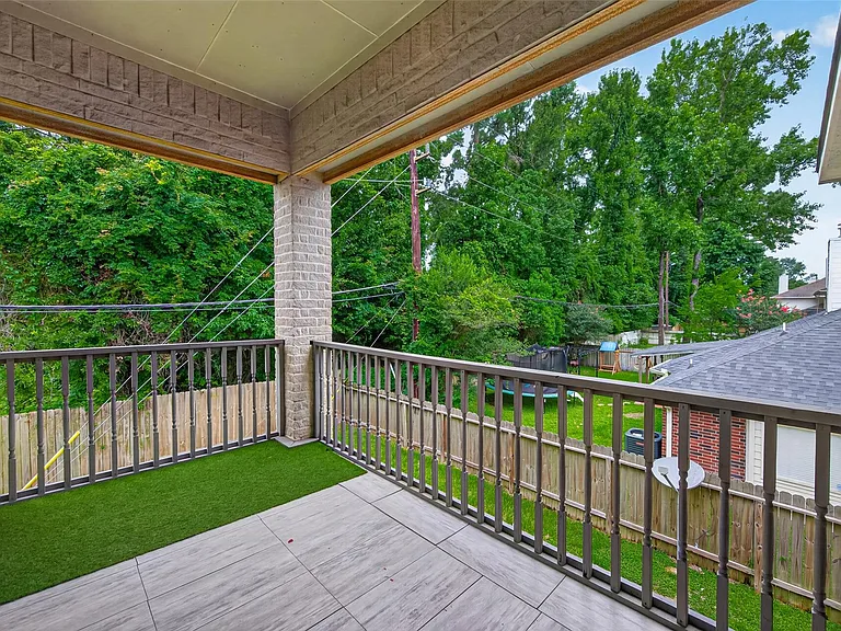 20003 Fieldtree Dr — Photo 43