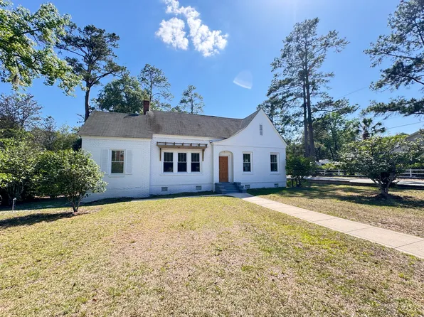 800 Hampton St, Walterboro, SC 29488
