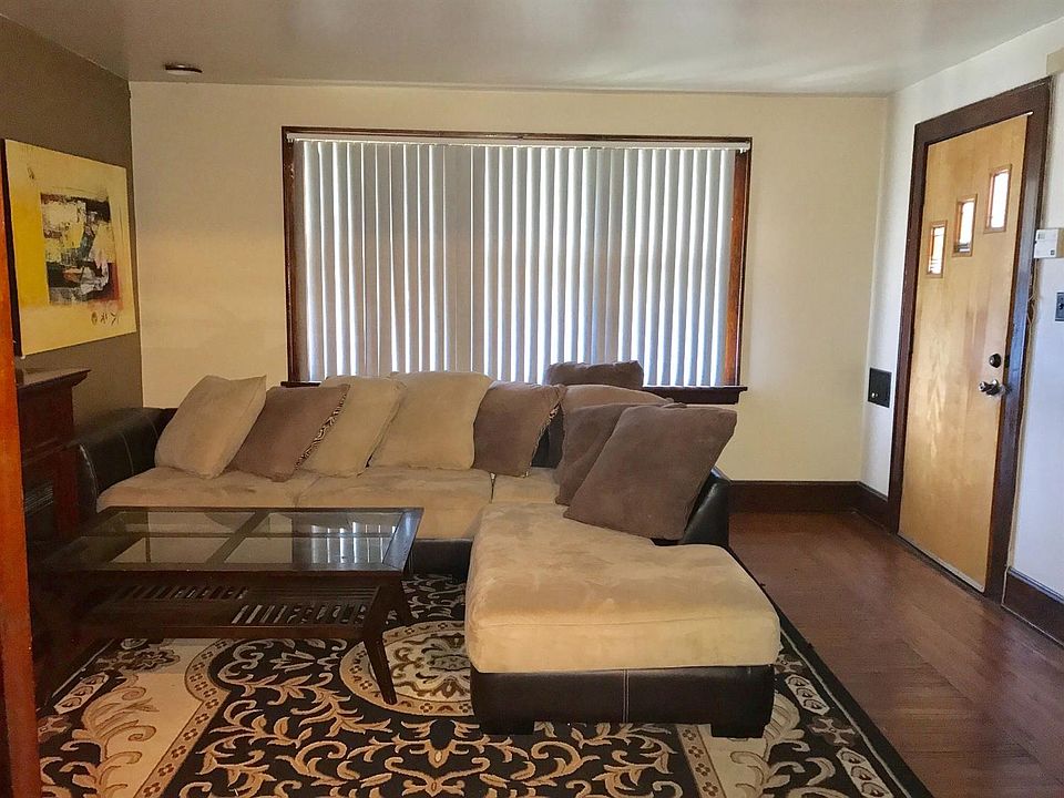 2nd image of 1826 Dalewood Pl