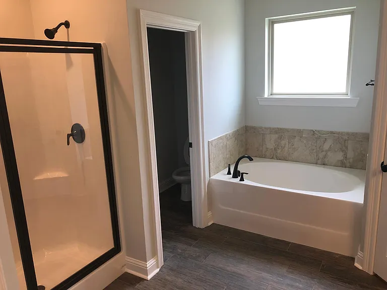 508 Lake Breeze Dr — Photo 10