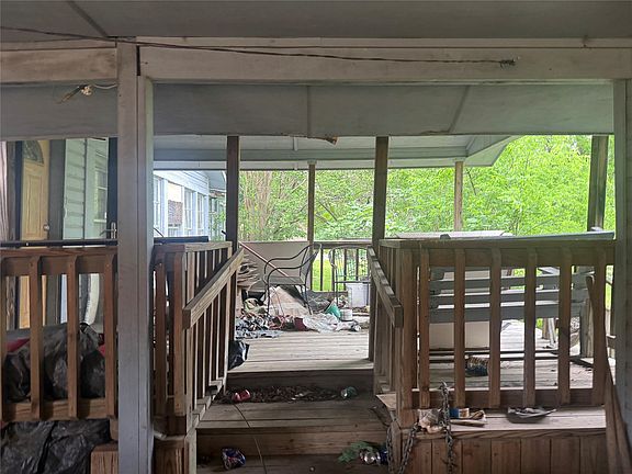 3rd image of 401 W Evans Ave