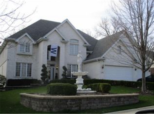 128 Augusta Dr, Palos Heights, IL 60463