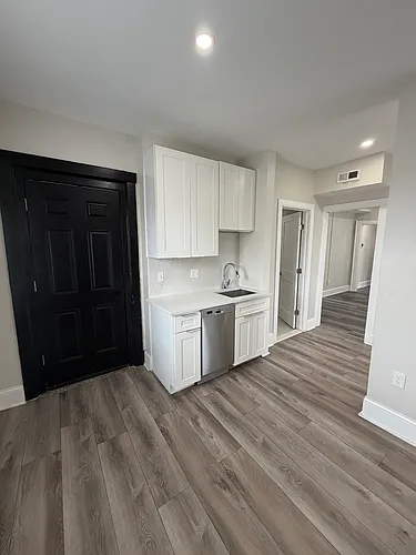18 Walnut St #6 Photo 1