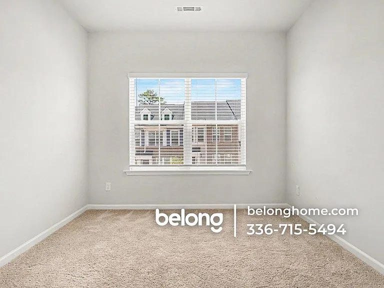 240 Chesapeake Commons St — Photo 8