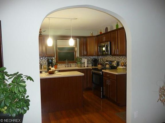 4th image of 61211 Kent Ln