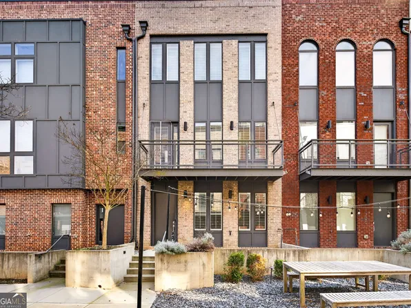 1298 Chelsea Cir NW, Atlanta, GA 30318