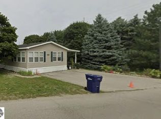 1478 David Pl, Traverse City, MI 49686