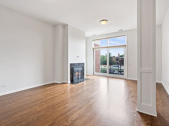 3rd image of 2089 W Wabansia Ave APT 308