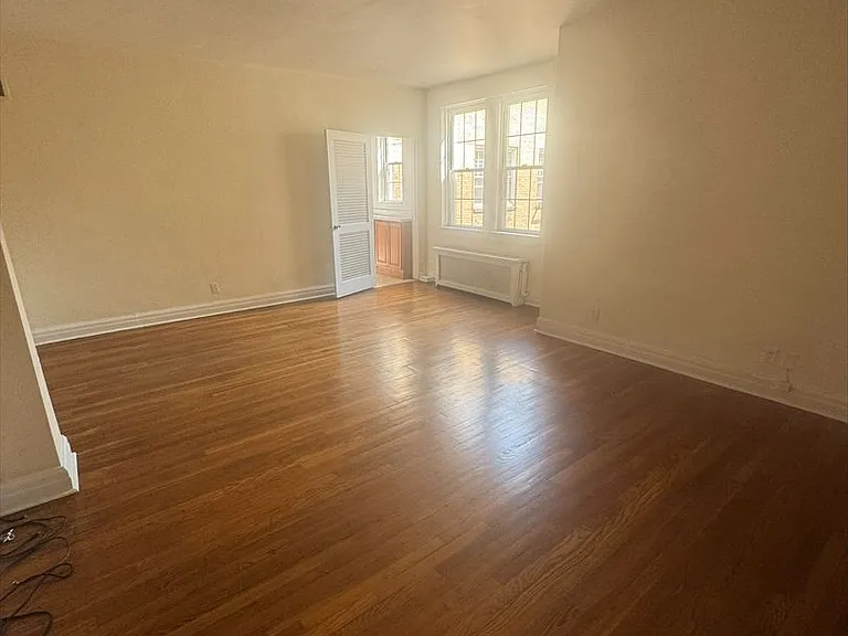 New King Edward Apartments — Photo 143