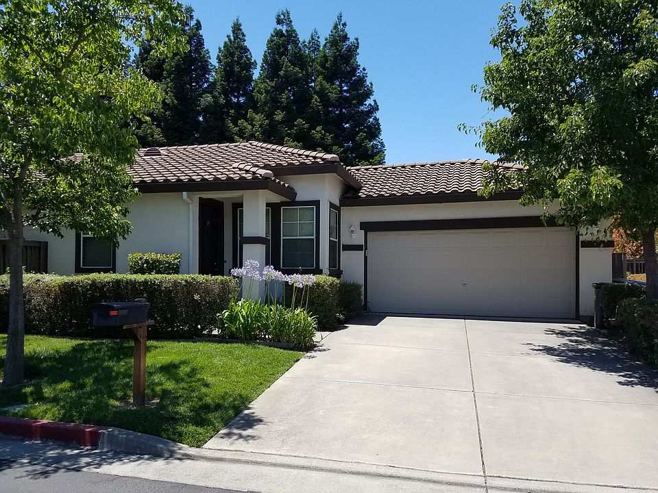 1st image of 505 Winding Sail Ct