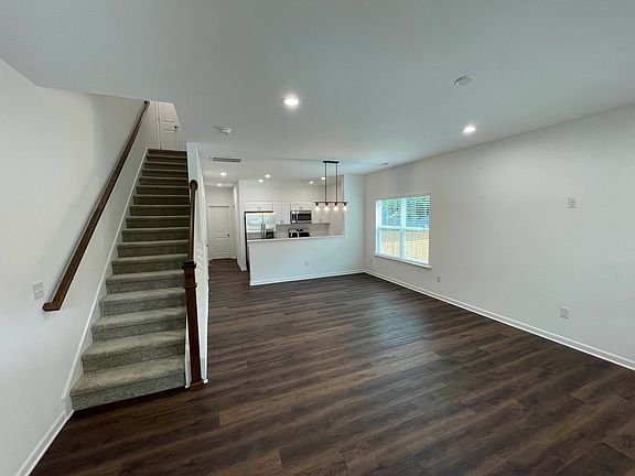 4th image of 6B W Wilburn Ave #B