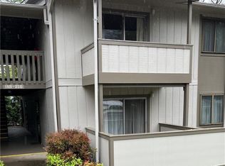 2250 Sunderland Rd APT 24B, Winston Salem, NC 27103