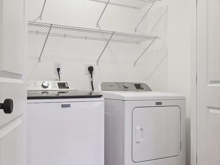 Dawes Place Townhomes — Photo 32