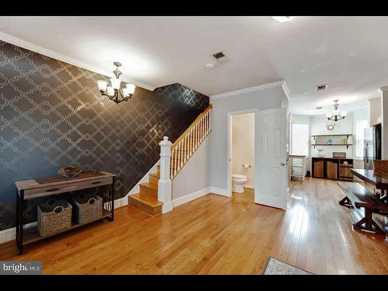 1637 Kramer St NE — Photo 7