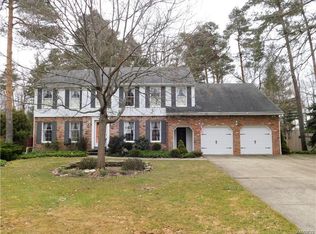 8115 Old Post Rd W, East Amherst, NY 14051