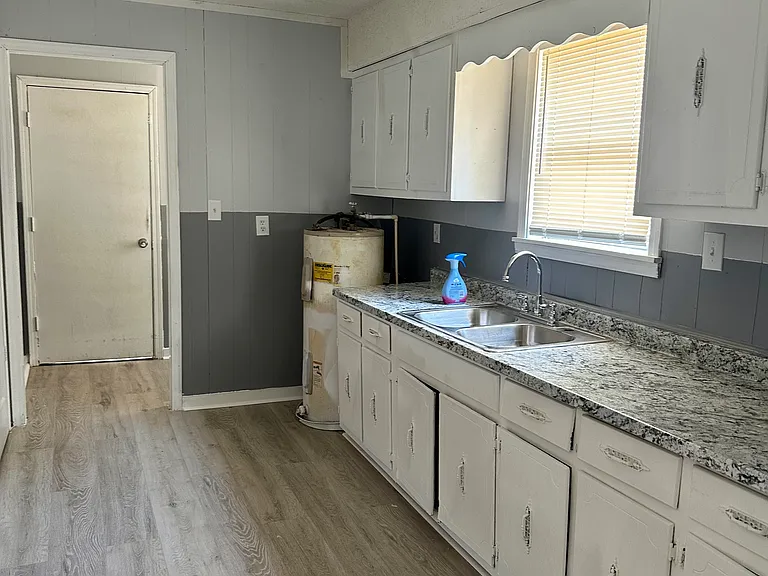 441 Haynie St — Photo 16
