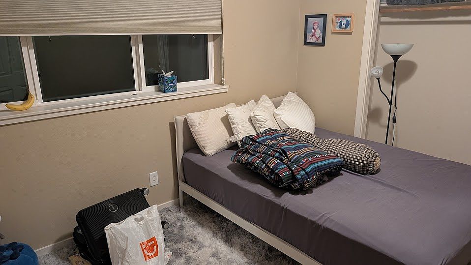 Bedroom with Banana for size reference