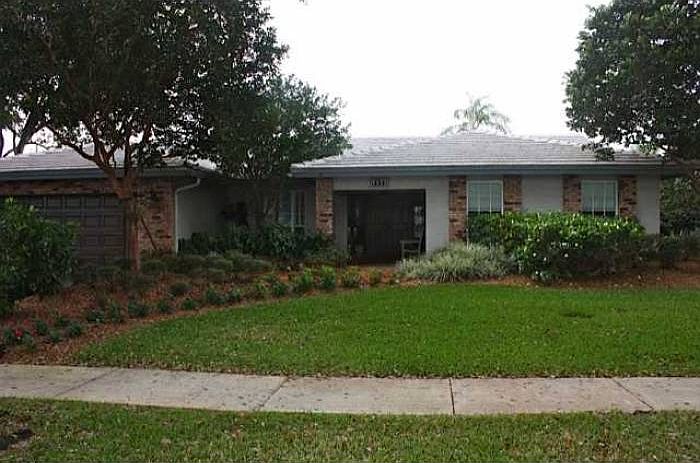 1st image of 4935 SW 89th Ave