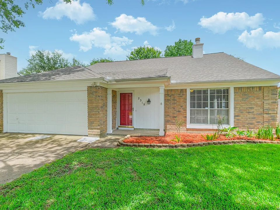 2315 Cunningham Dr