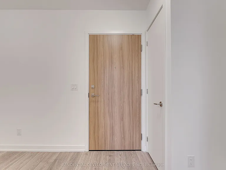 3100 Keele St #332 — Photo 6