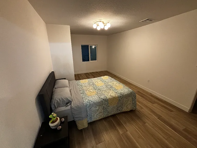 1733 Ophir Dr — Photo 12
