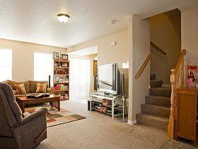 5th image of 7526 S Park Maple Dr